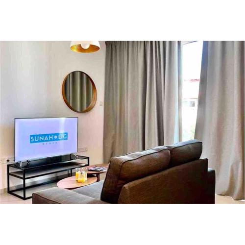 Pluto Apartment