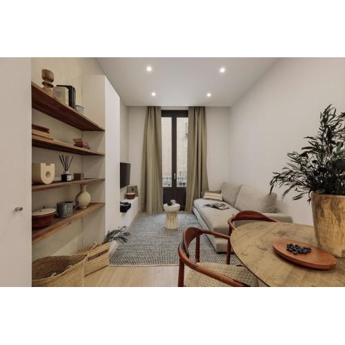 Pogerola - 2 bedrooms, balcony and terrace in Ciutat Vella