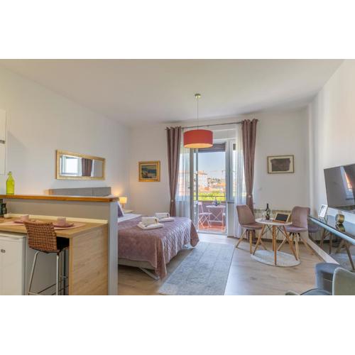 Polai Panorama Apartments with FREE Parking