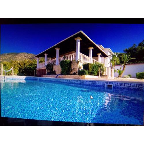 Pomos Harbourbiew Villa