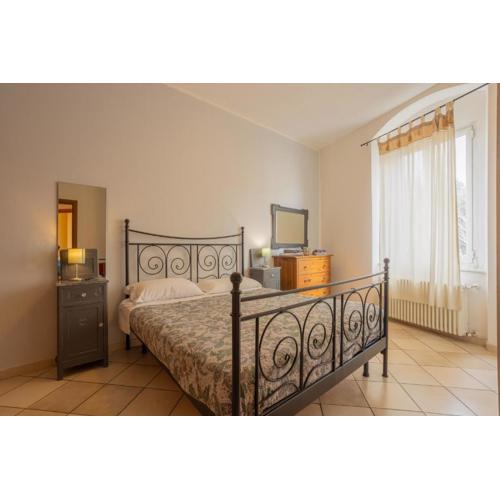 Ponte per la Sardegna e la Corsica dalla Toscana Family Apartment