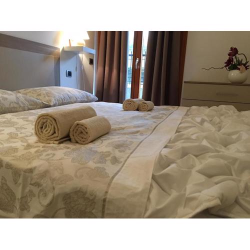 Ponte Pietra in 600 meters! Suite in Residence