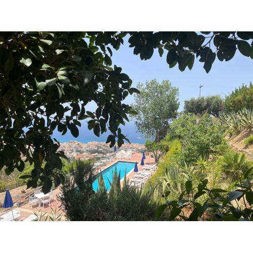 Pool, Garten Und Aussicht, 4Km Von Tropea