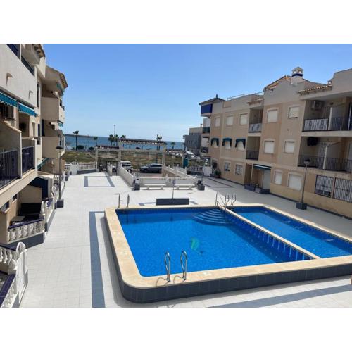 Pool & Sea Apartment