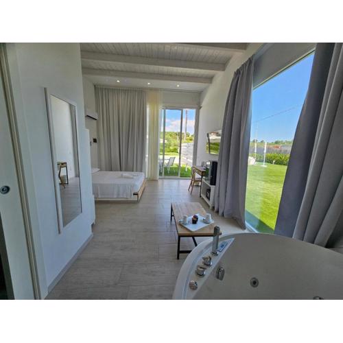 Pool Suite - Città Bianca