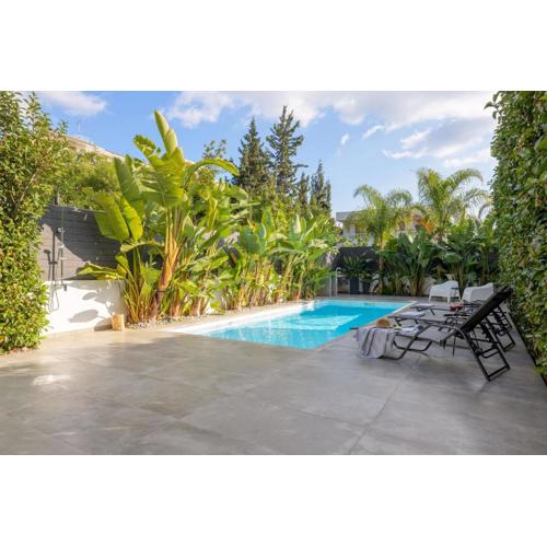 Pool Voula Apartment close to Kavouri Beach by Cielo Homes