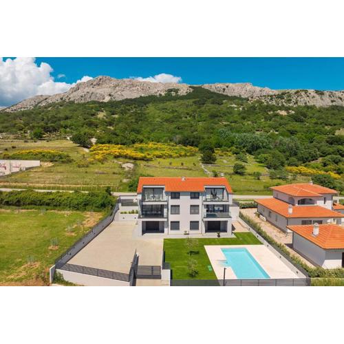 Poolside Apartments Anabella
