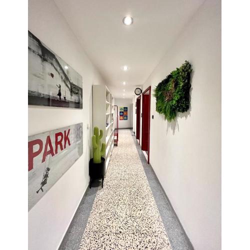 Pop House - Spacious flat next to Cathedral & Lake