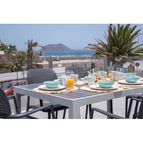 Poris 2 Beachfront Corralejo By Holidays Home