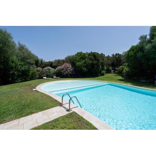 Porto Rotondo CENTRO, Elegante Loft con Piscina