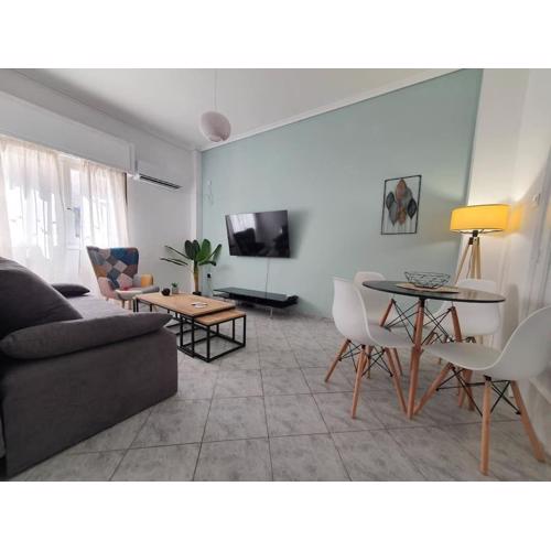 Poseidon - Stylish Apt. Steps Away from Acropolis
