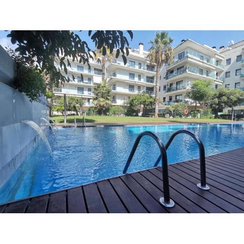 Precioso apartamento 4 habitaciones con piscina y gym