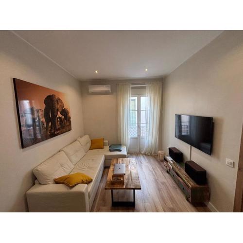 PRECIOUS AND ORIGINAL APARTMENT CENTER