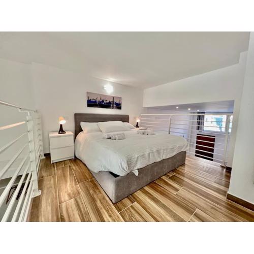 Pregevole loft con soppalco