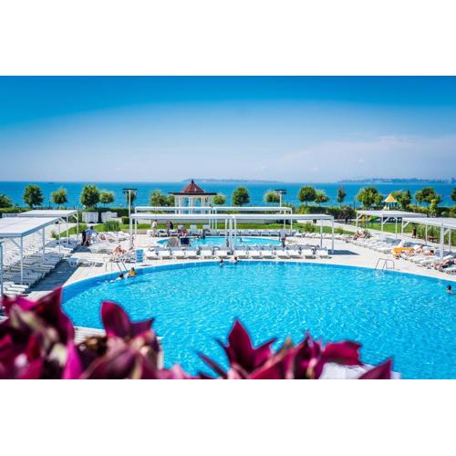 Premier Fort Beach Resort