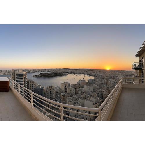 Premier Panoramic Penthouse