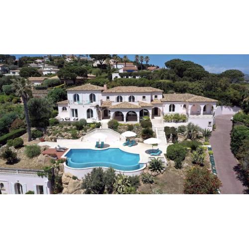Prestigieuse villa vue 180° sur le golfe St Tropez - Villa Mackenzie