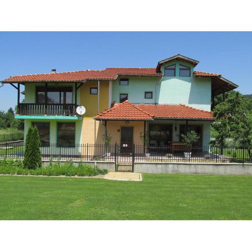 Pri Orehite Guesthouse