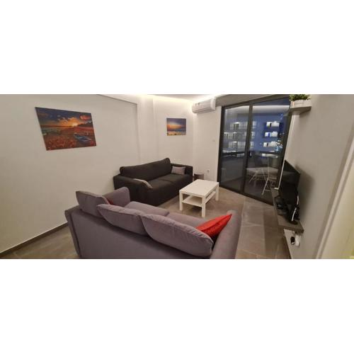 Prime Beachfront Apartment on Larnaca Finikoudes