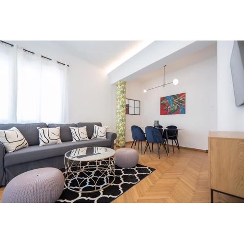 Prime central location Athens, Big Balcony
