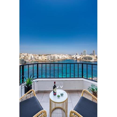 Prime Location 3BR Apartment with Stunning View by ArcoBnb