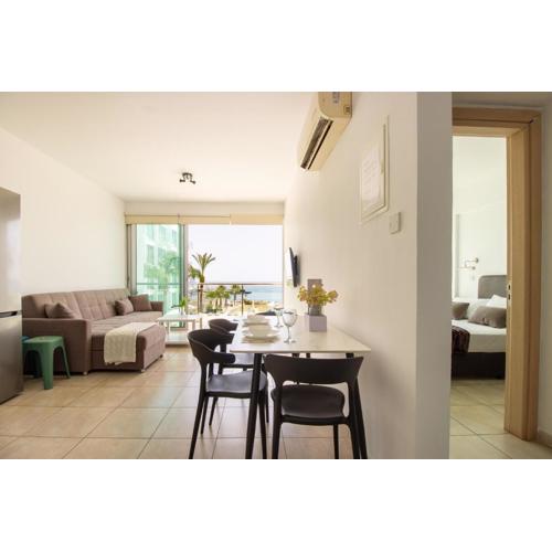 Prime Protaras Seafront Apt