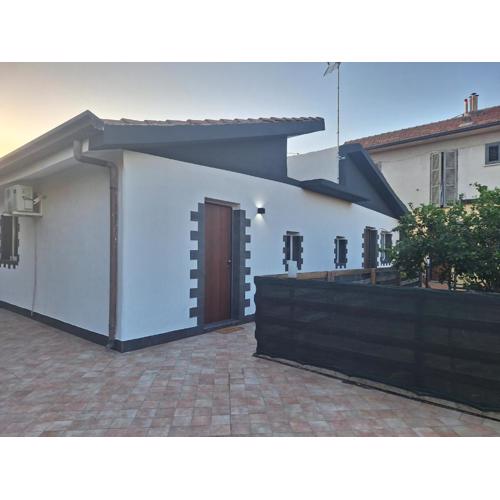 Prince Airport House