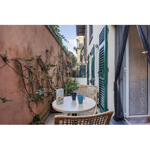 Prione Apartment with Patio by Wonderful Italy