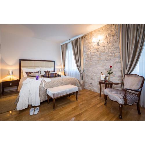 Priska Heritage Rooms