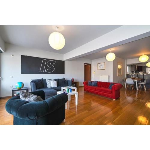Pristine apartment in the center with 3 bedrooms