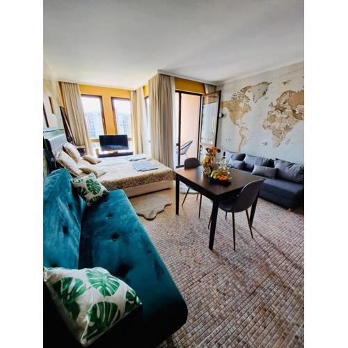 Private Apartament VIP in Royal Beach