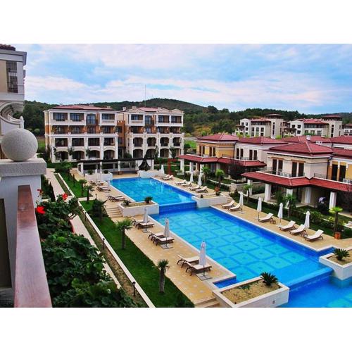 Private Apartment in Green Life Beach Resort \