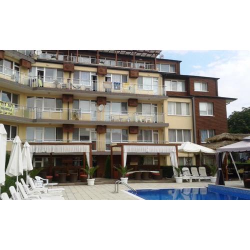 Private Apartment in Sunny House Family Complex