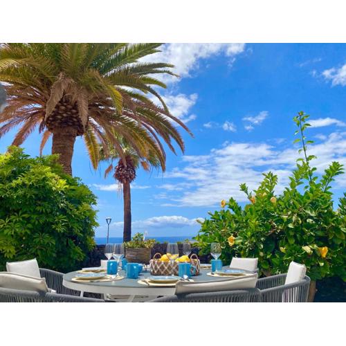Private Holiday House with Ocean View Garden 7min to Bahia Beach Costa Adeje