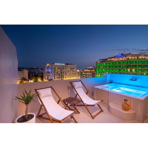 Private Jacuzzi & Acropolis View - The Suite