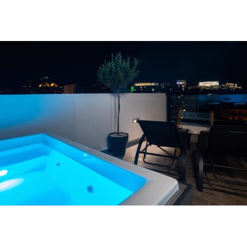 Private Jacuzzi & Acropolis View - The Urban Loft