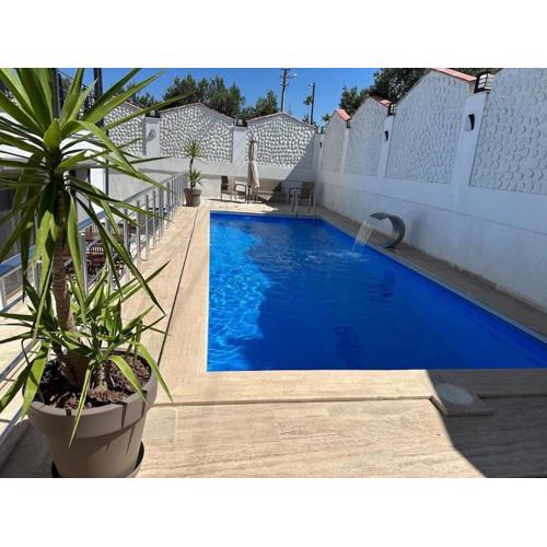 Private oasis with its own pool near the beach Urla\