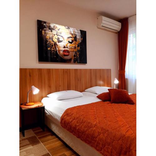 Private Rooms Silvia