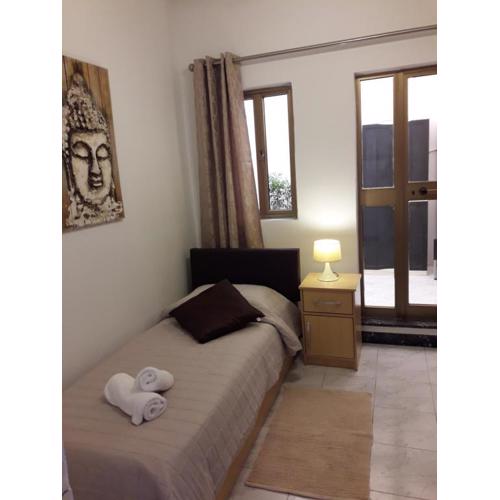 Private single room in shared apartment