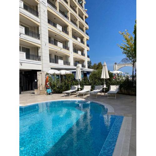 Private Super apartments by sea in Apart Hotel !