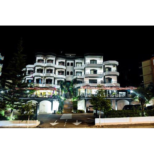 Privé City Hotel