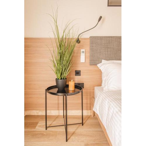 Privilege Suit SLiema