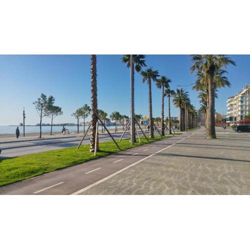 Promenade Beach Studio Apartment