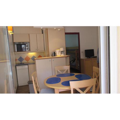 Promenade des Bains Apartment