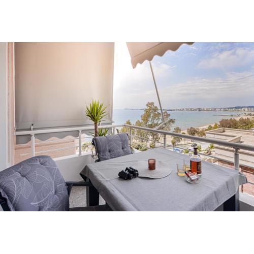 Promenade sea view Appt. Q. size bed & Sofa w/bed