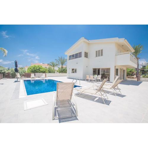 Protaras Holiday Villa Dv16