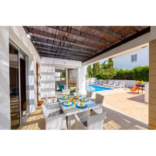 Protaras Sapphire Seaside Villa