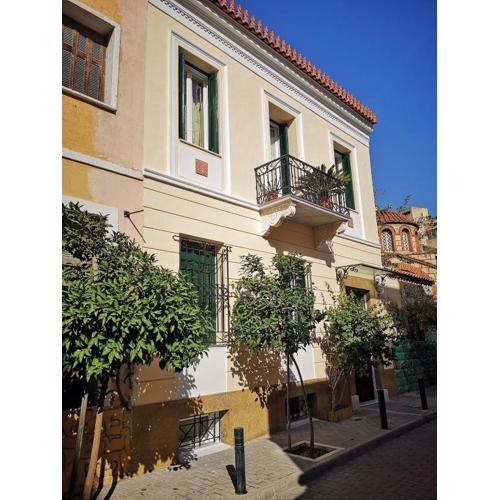 Psyri Neoclassical House Yard Free Parking