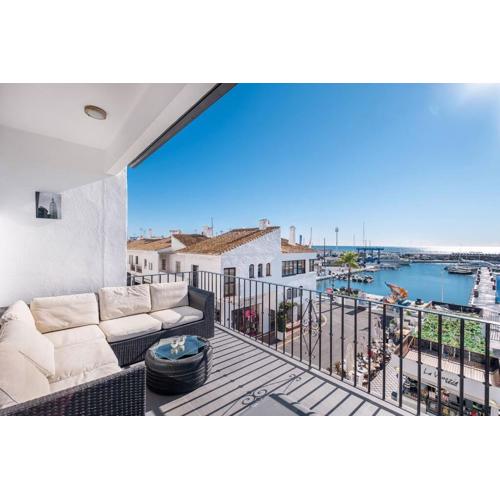 Puerto Banus Front Line 2 bedroom apartment