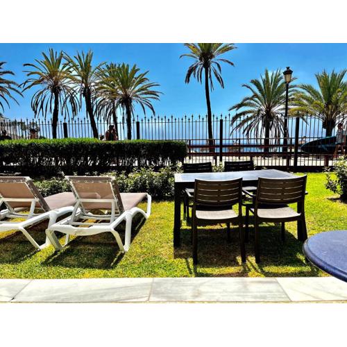 Puerto Banus Luxury Beachfront Apartment D